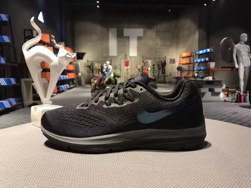 nike登月跑鞋适合跑步吗,nike登月鞋适合夏天穿吗