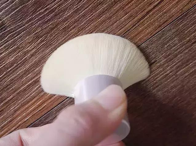 holdlive口红测评国货,超平价的实用国货妆