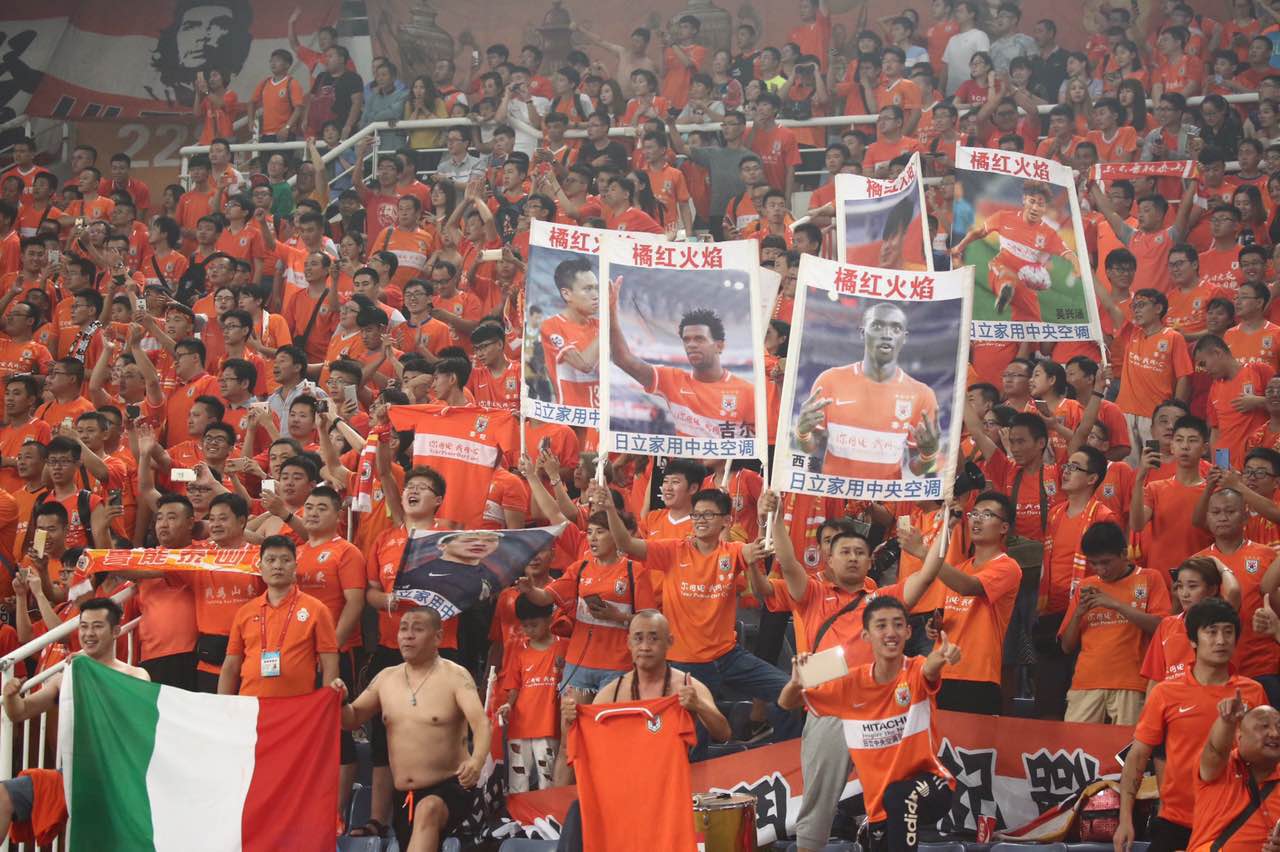 鲁能被判争议点球全过程,点赞鲁能