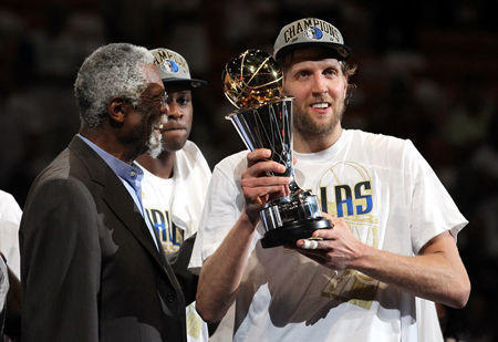 冠军战靴fmvp,fmvp第一款是几年出的