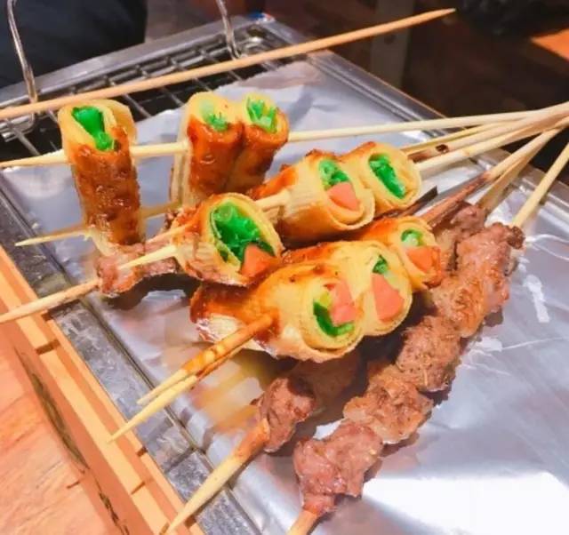 北京十大必吃连锁店,京城最火的12家撸串圣地