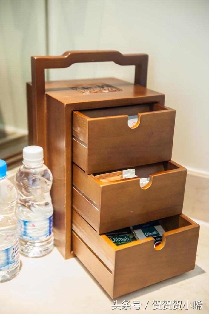 玄学大师香港李居明,李居明大师讲聚宝盆应该放啥