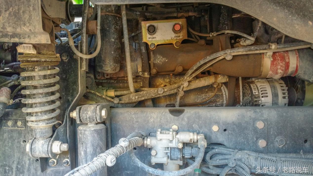 红岩金刚m500自卸车内饰图片,红岩金刚m500自卸车轻量化