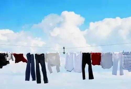 女性下身老是湿漉漉，胖次洗不干净怎么办？