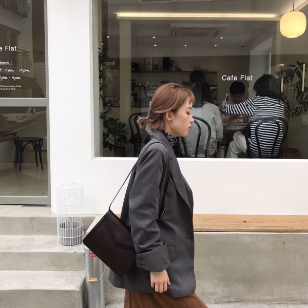 大学生的秋冬衣服我觉得简单就可以简单简单简单