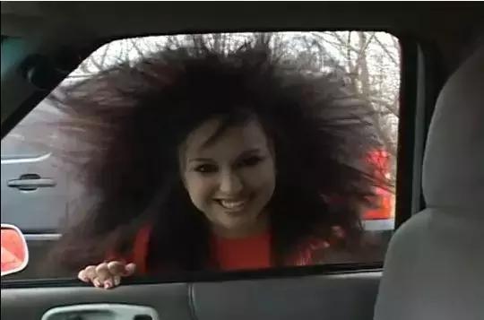 可以震碎玻璃的低音炮,能把玻璃震碎的低音炮