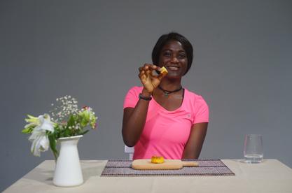 请100个老外吃中国美食,一群老外试吃中国美食