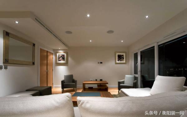 射灯与吸顶灯哪个便宜实用,射灯对比吸顶灯