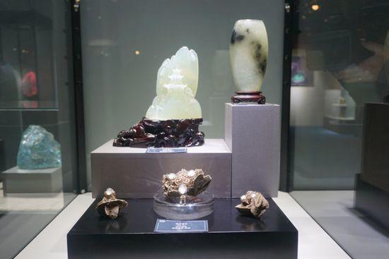 带您欣赏岫玉高端美玉,中国古代四大名玉之岫玉