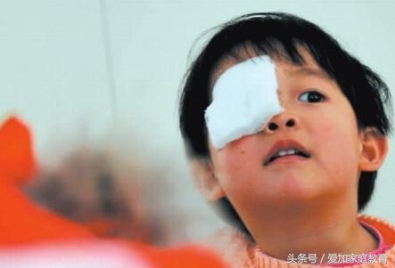 7岁眼睛流粘泪是什么原因,11岁女孩经常流鼻涕