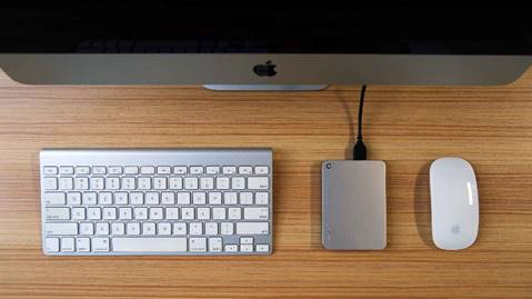 东芝硬盘的“金属狂潮”初体验，商务好搭配