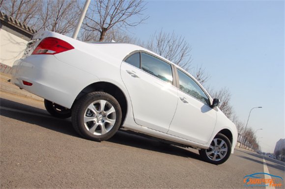 鍖楁苯eu5鍜屾瘮浜氳开e5,姣斾簹杩猠5鍜屽寳姹絜u260