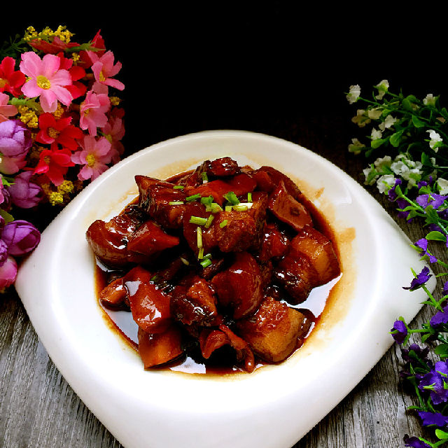 墨鱼干红烧肉煲,小墨鱼干红烧肉