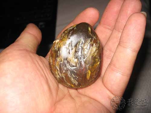 琥珀假原石的鉴别方法,琥珀蜜蜡造假材料