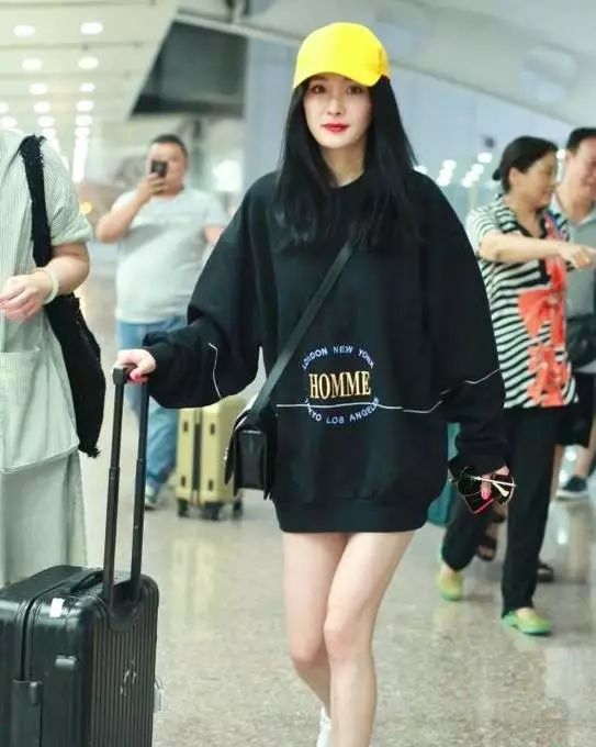 杨幂帽衫,杨幂同款蓝色拉链帽衫