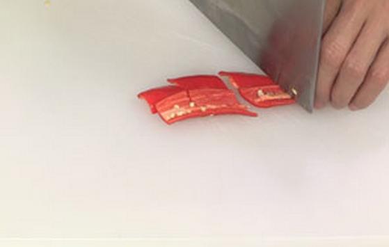 脆爽墨鱼仔的做法,墨鱼仔怎么做不辣又好吃