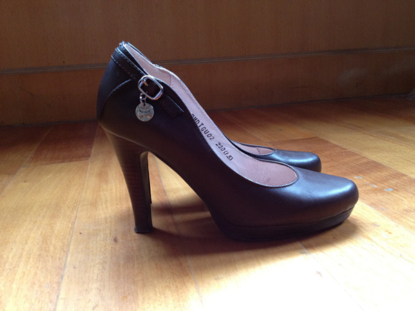 高跟鞋必备的妙招,高跟鞋子保养小知识