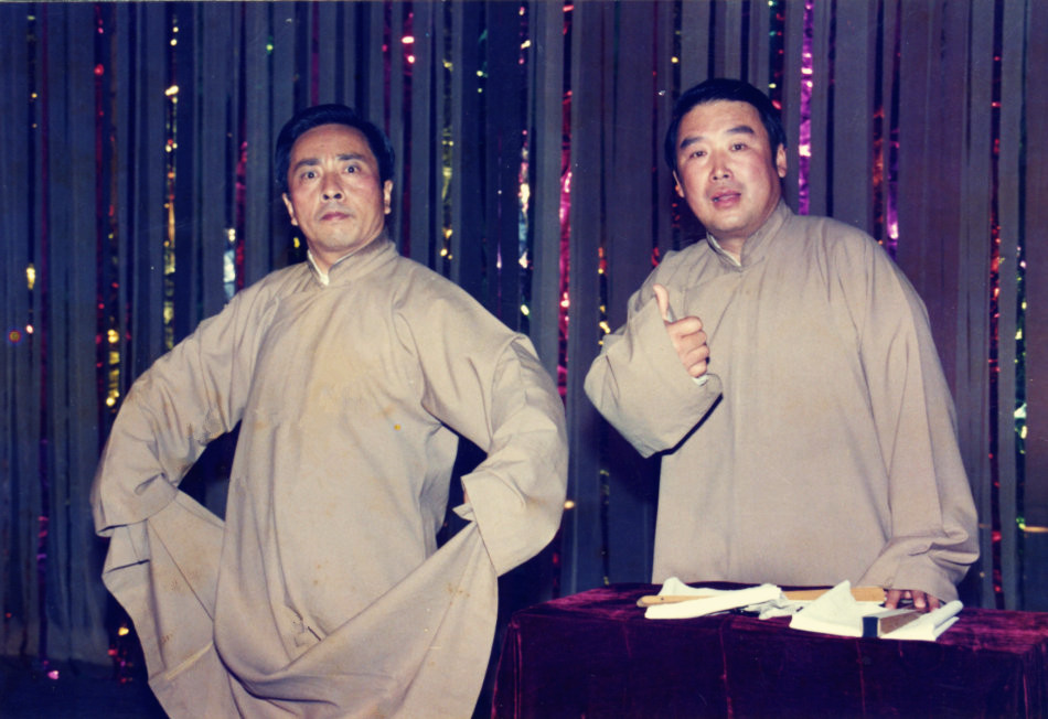 相声演员李大白话,相声演员调侃国足