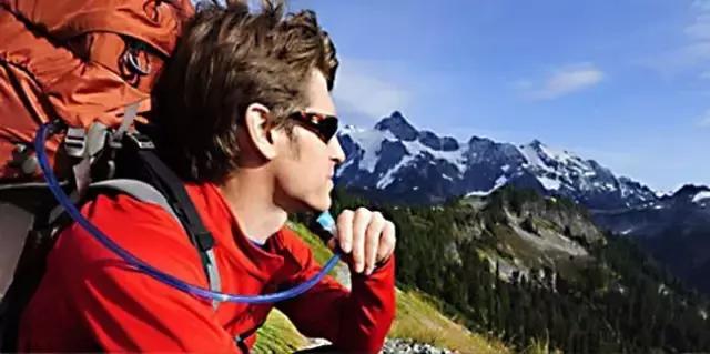 旅游自拍杆攻略,旅游必带自拍杆