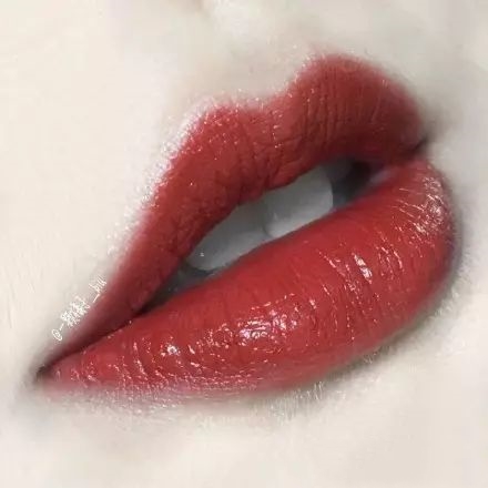 玛丽黛佳口红404嫉妒色断货了吗,买大牌口红遇到断货怎么办