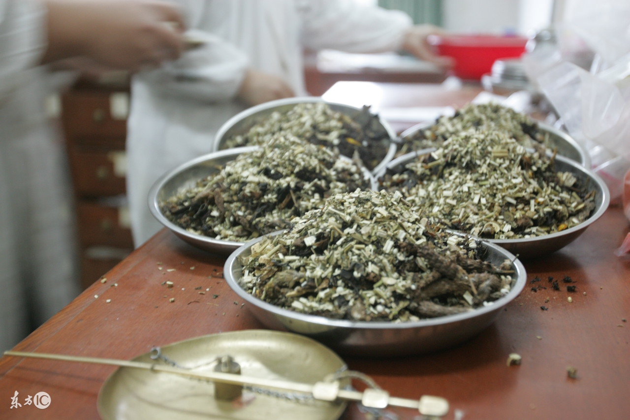 治疗银屑病的药浴方子,治疗银屑病最好药浴