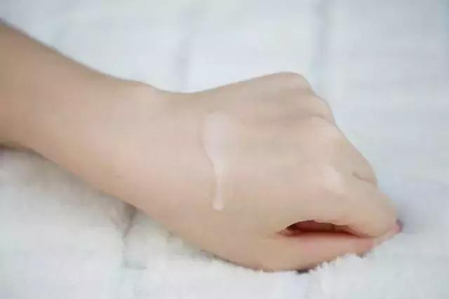 好用的美白精华推荐便宜,德玛森氏美白精华好用吗