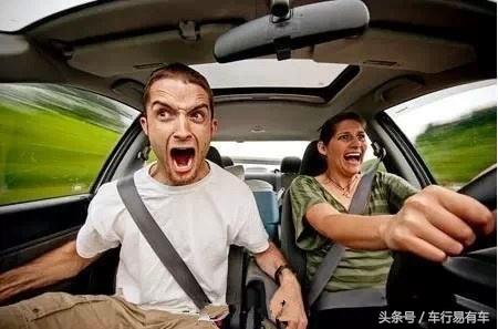 油门失灵？“急速飞驰”的情况下该如何自救！