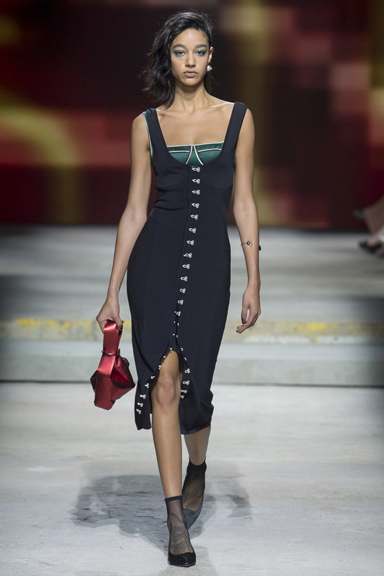 2018春夏伦敦时装周丨Burberry之外,还有什么可看?