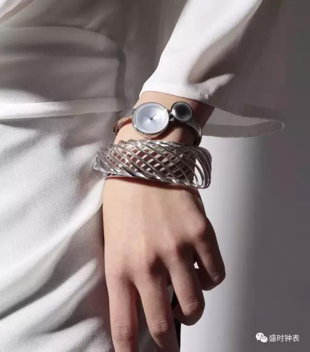 职场如战场提升自己,职场如战场看职场女性如何逆袭