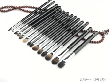 纹眉三百元和两千元对比,200块纹眉和10000的区别