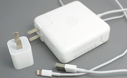 手机充电器原理讲解,手机充电器电路板原理图讲解