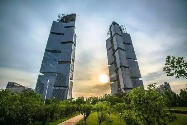 去郑州哪里旅游最便宜又好玩,郑州值得旅游的地方有哪些