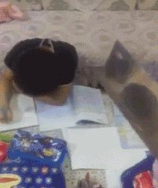 女朋友说给我尝一口怎么幽默回复,女朋友说给我吃东西怎么回