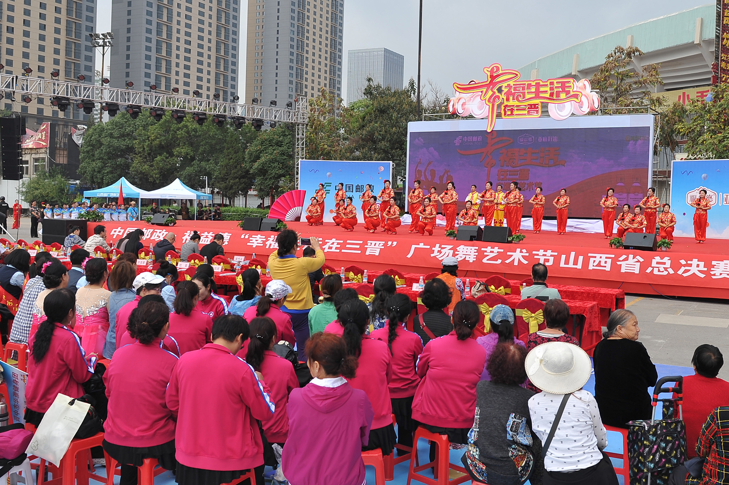 这赛事居然有4.3万人参加