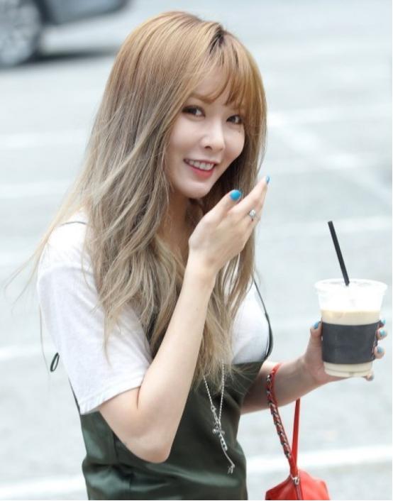 十位韩国女星素颜妆前后对比羡煞旁人女明星卸妆后什么样