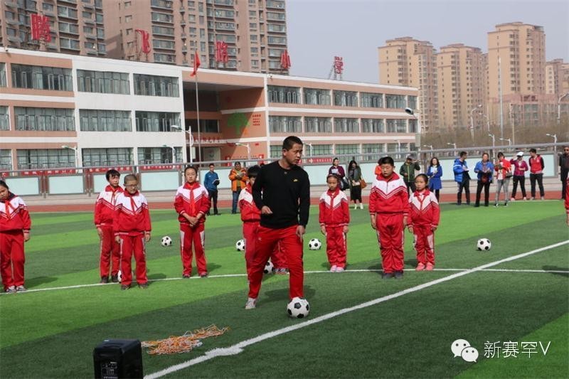 校园足球进校园实施方案,活力校园朝气蓬勃