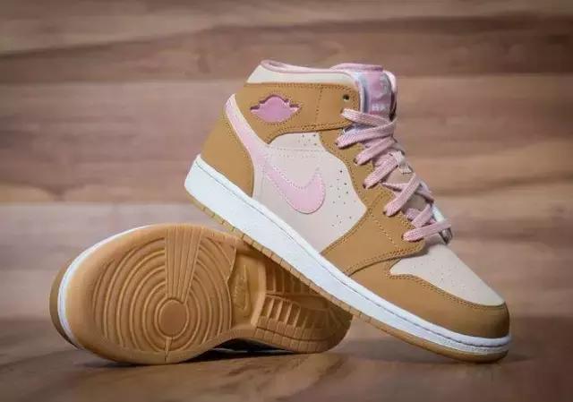 论最会穿鞋的兔子，我只服他！兔八哥鞋款大盘点