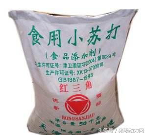 小猪卡在产道,刚出生的小猪可以喂小苏打吗