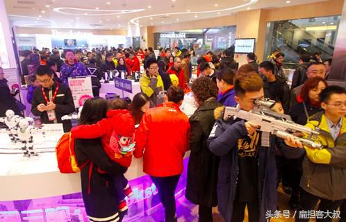 走进九机网，一个开在写字楼的手机店