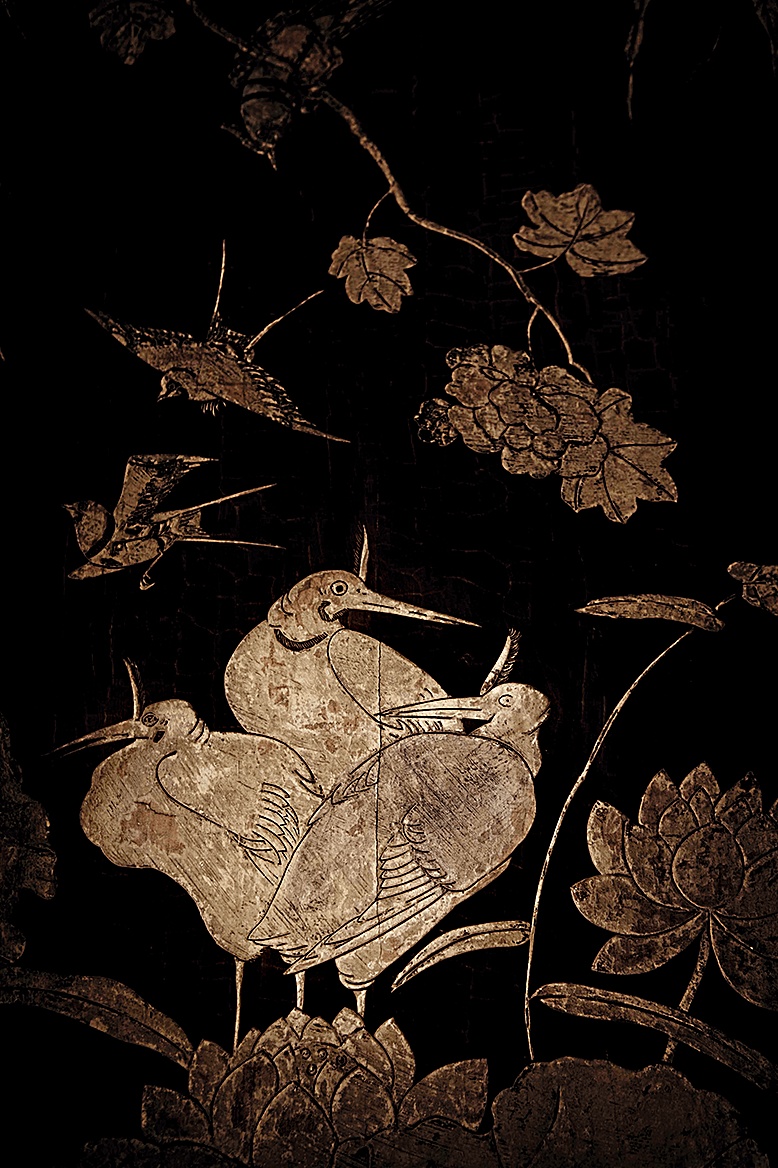 6个艺术主题回顾时尚界的150年：他们高喊“要*爱做**，不要战争”