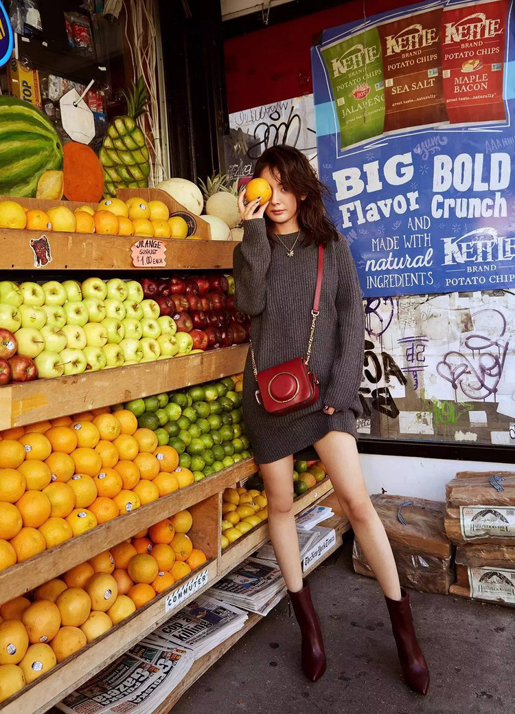 杨幂mk同款哪个颜色好看,深扒杨幂穿过的平价单品