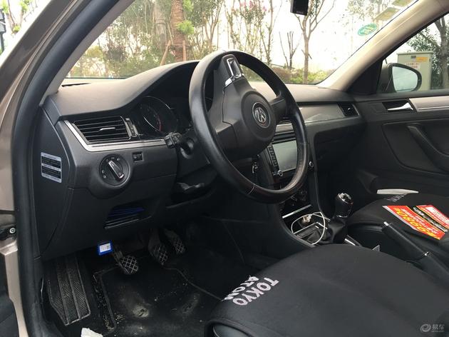 2014年大众宝来手动1.6实测油耗,2015年大众宝来1.6手动挡优缺点