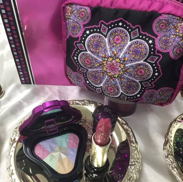 大牌圣诞限量版,各大品牌圣诞特别款