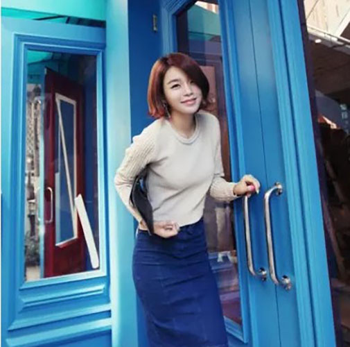 紧身牛仔穿出优雅气质,牛仔系类穿出大牌感觉