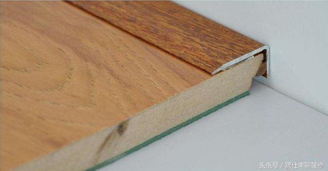 踢脚线不好看怎么弄下来,踢脚线如何装好看又实用