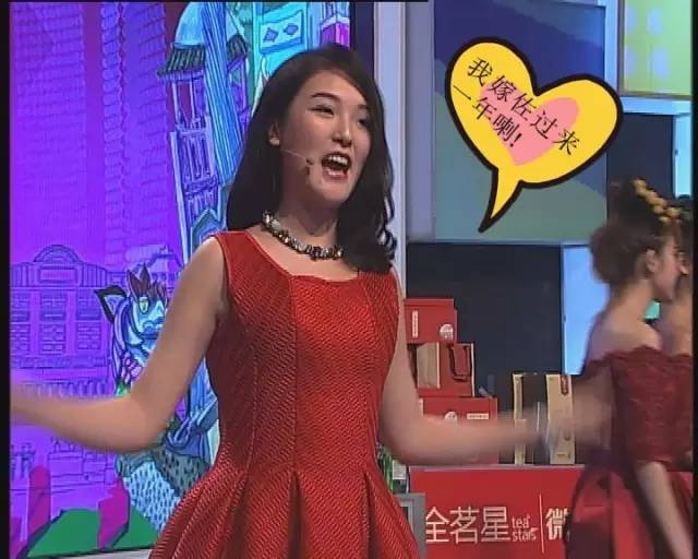 笑到躺地上,笑到趴在地上的视频