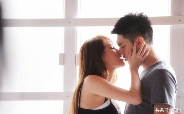 男女之间的一些甜蜜的事情,夫妻之间最甜蜜的动作