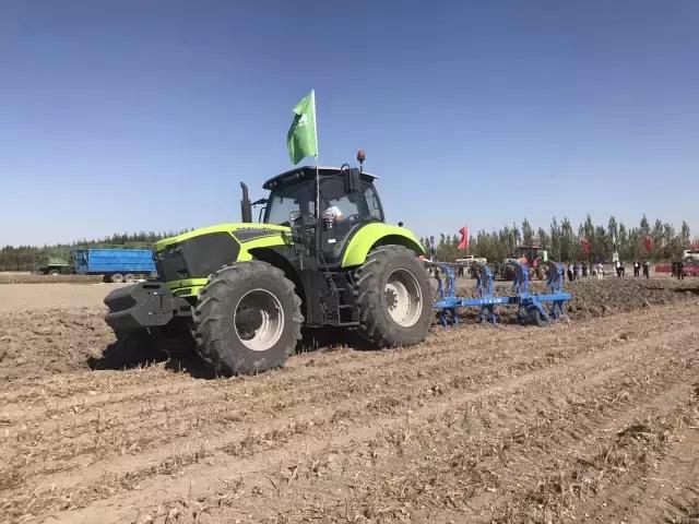 中联重科2304拖拉机多少钱一台,中联重科2304拖拉机二手价格