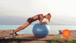 瑜伽球减肥瘦身孕妇专用,瑜伽球瘦身高级教程动图