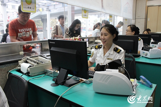 一万张网络订票还没取长途站建议旅客提前一小时到站